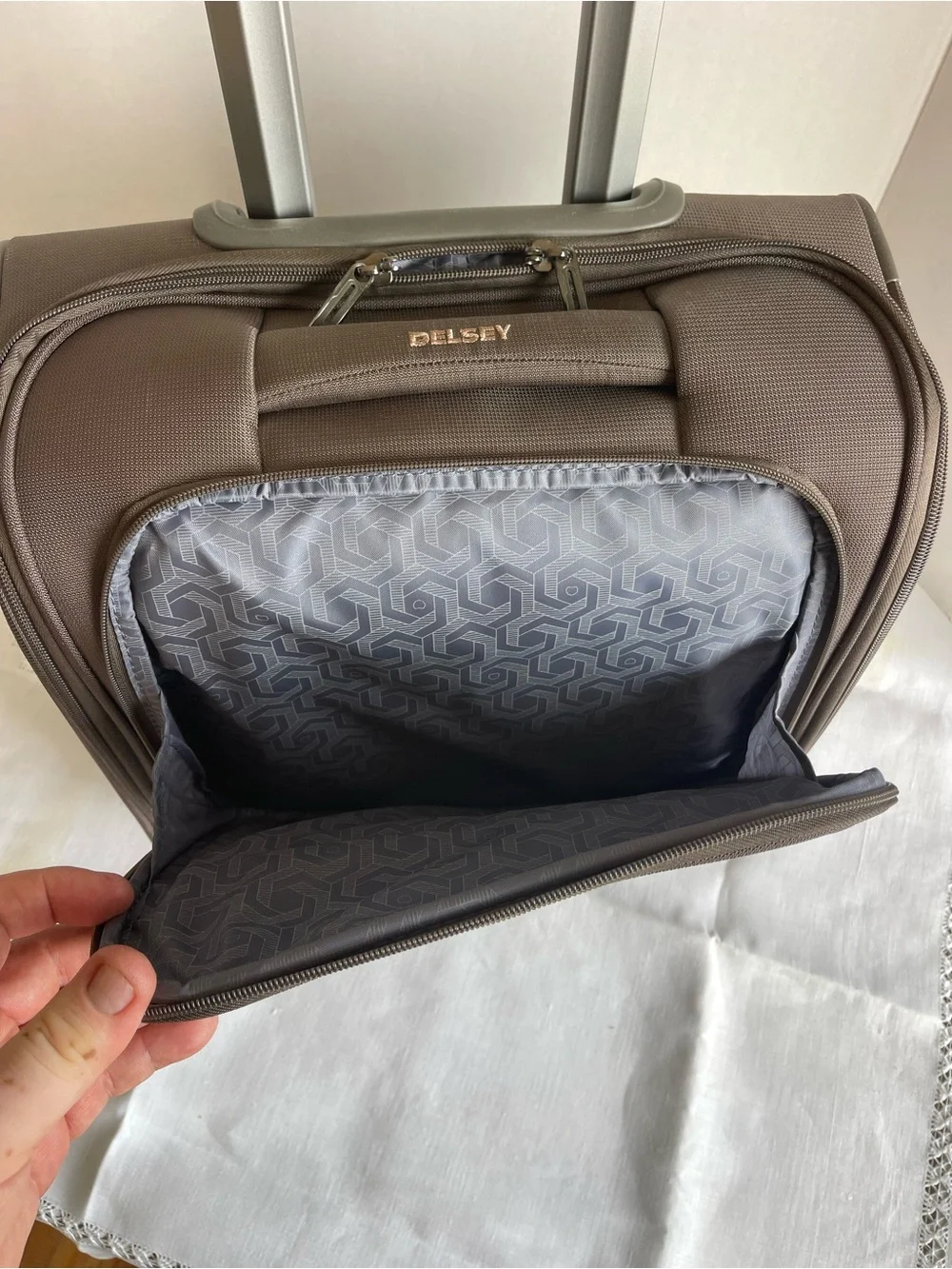 Delsey Paris delsey paris
